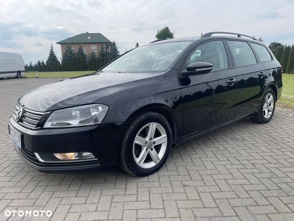 Volkswagen Passat 1.6 TDI Perfectline - 22