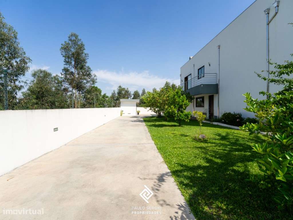 Moradia T5 em Oliveira de Azeméis-29