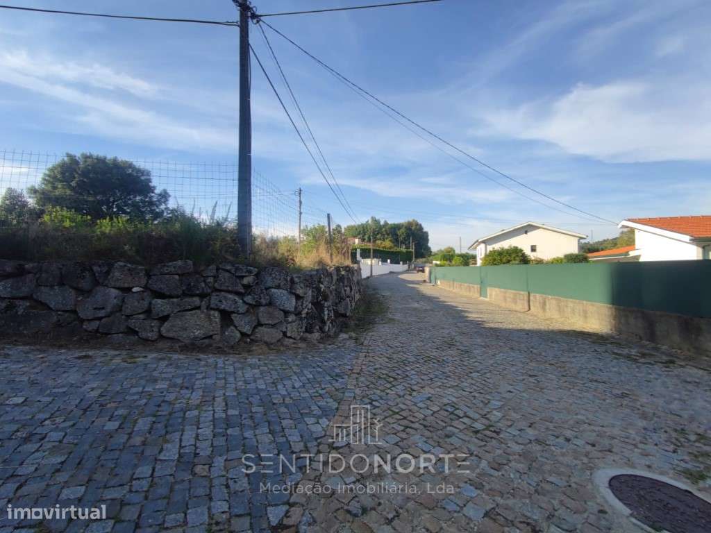 Terreno Rústico para construção habitacional-8