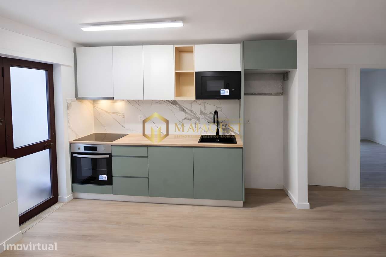 Apartamento T2 Remodelado com Varanda em Rio Tinto - Grande imagem: 4/9