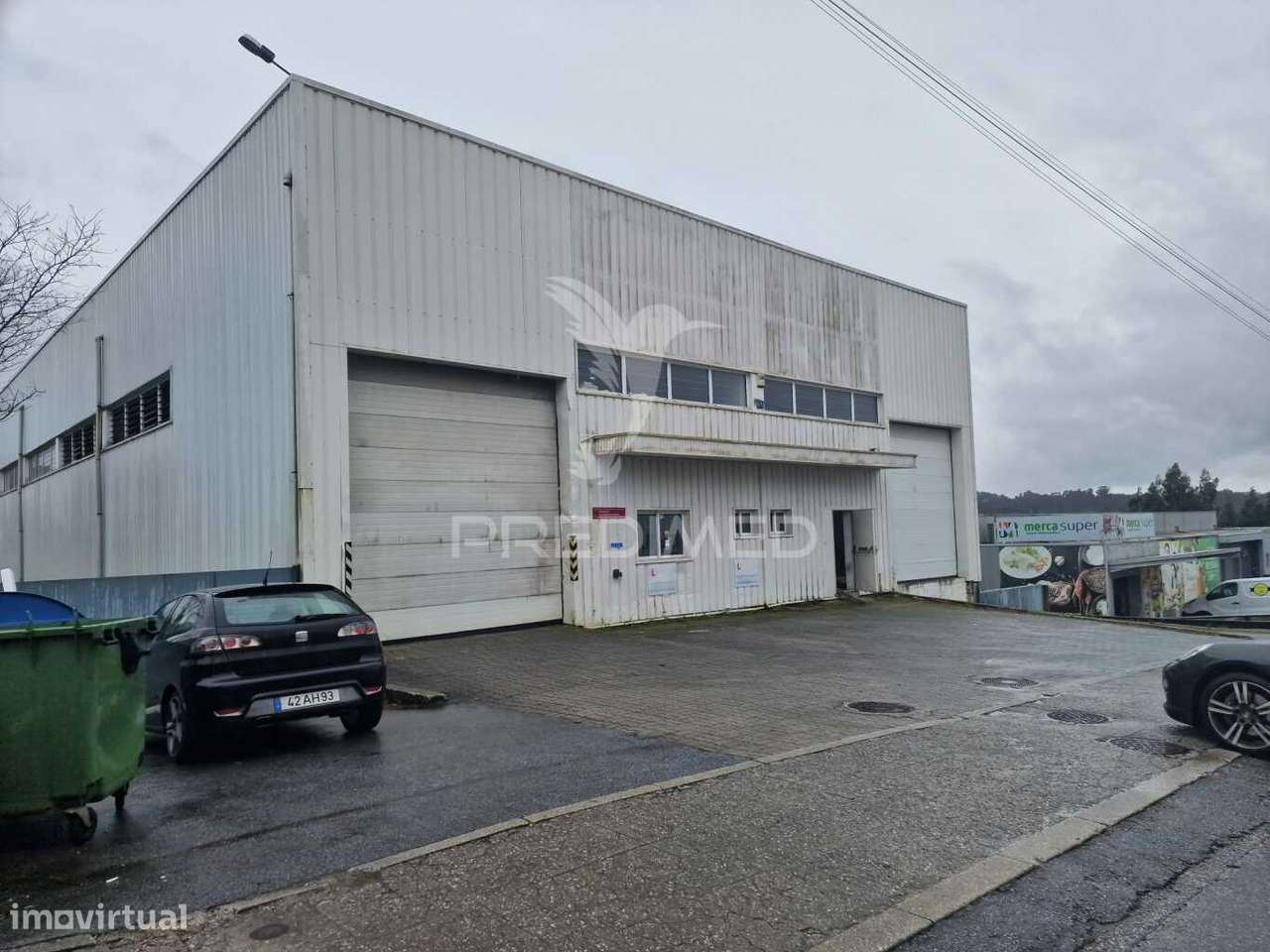 Procura espaço amplo para o seu negócio? Temos o local ideal! - Grande imagem: 2/13