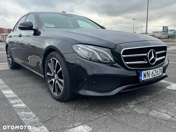 Mercedes-Benz Klasa E 220 d Business Edition 9G-TRONIC - 1