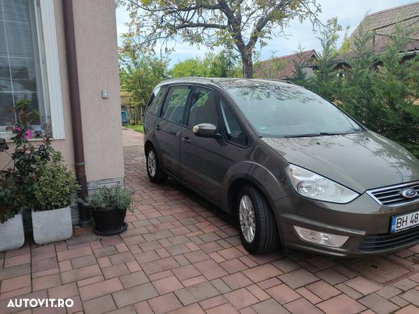 Ford Galaxy 2.0 TDCi Powershift Trend - 4