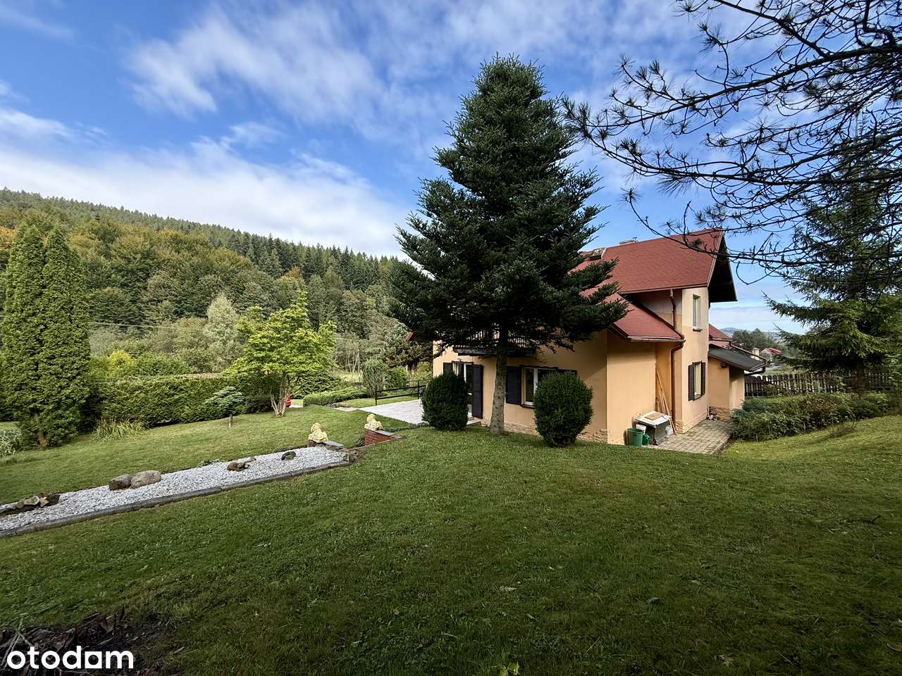 Malowniczo położony, duży dom na pięknej działce - Pełny obrazek: 5/20