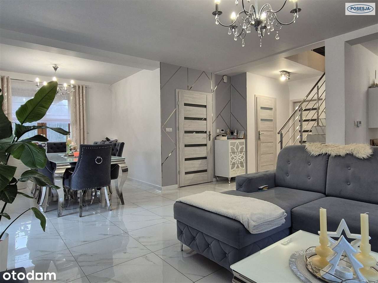 Dom przy lesie z dużym tarasem-6