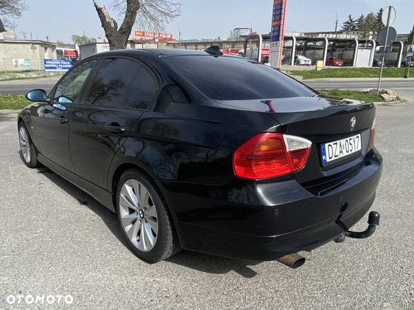 BMW Seria 3 320d - 8