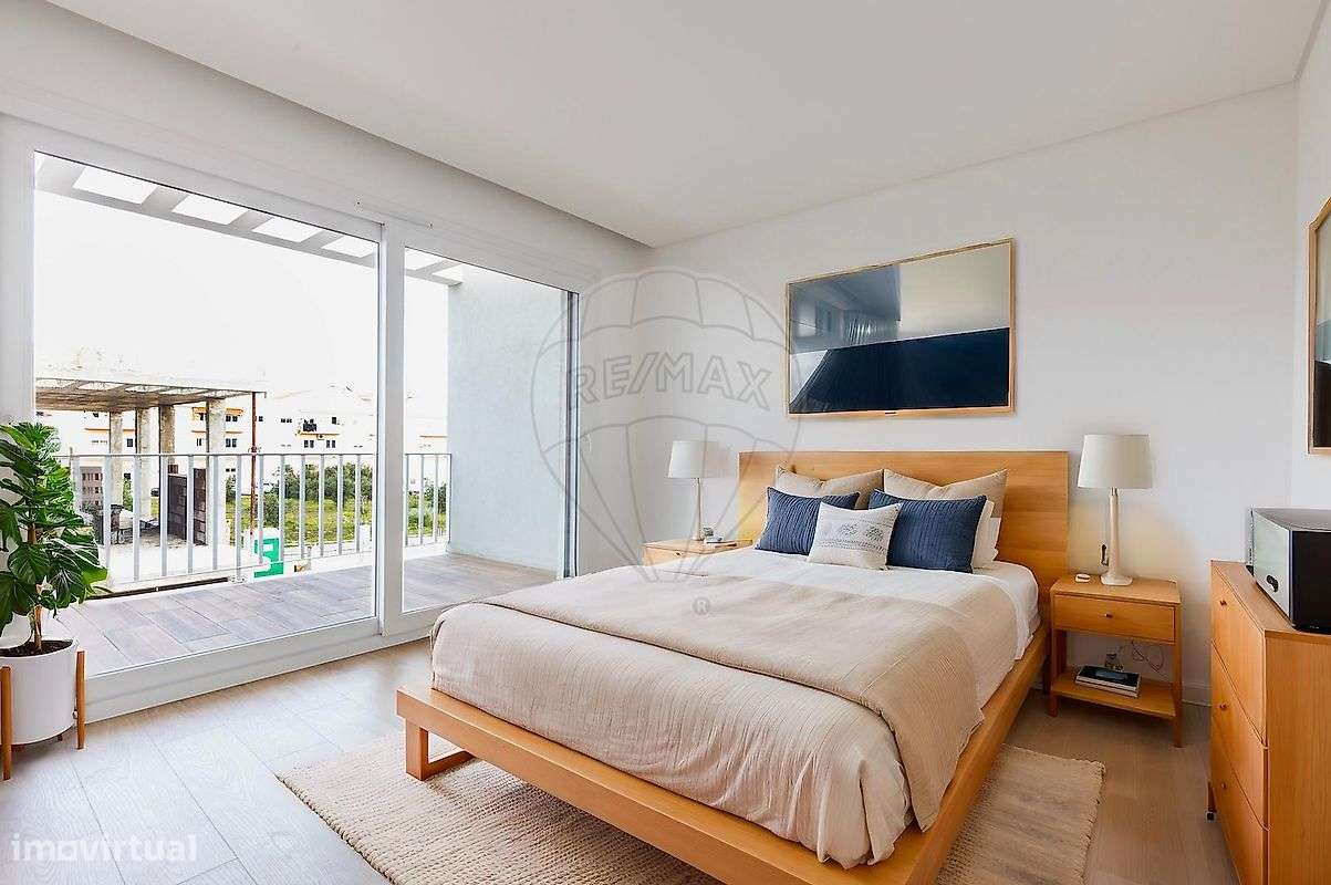 Moradia T4 para venda - Grande imagem: 1/12