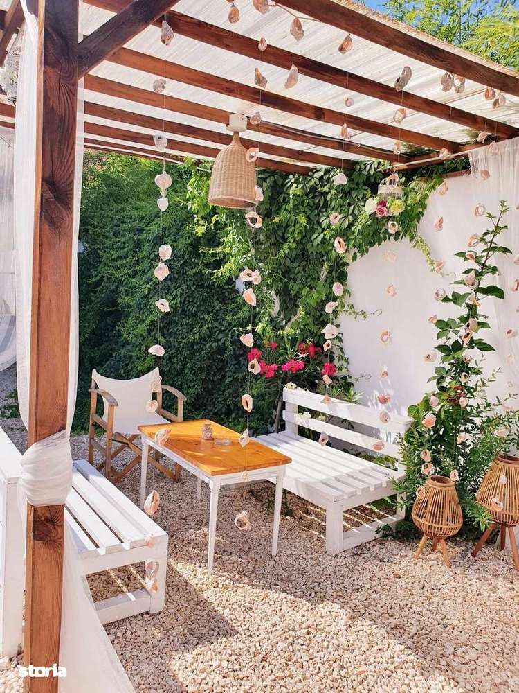 Vilă în Zona Centrală Costinești - Imagine principală: 4/18