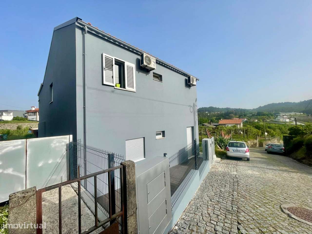 Andar Moradia T2+1  totalmente renovado com terraço em Fradelos, Braga-15