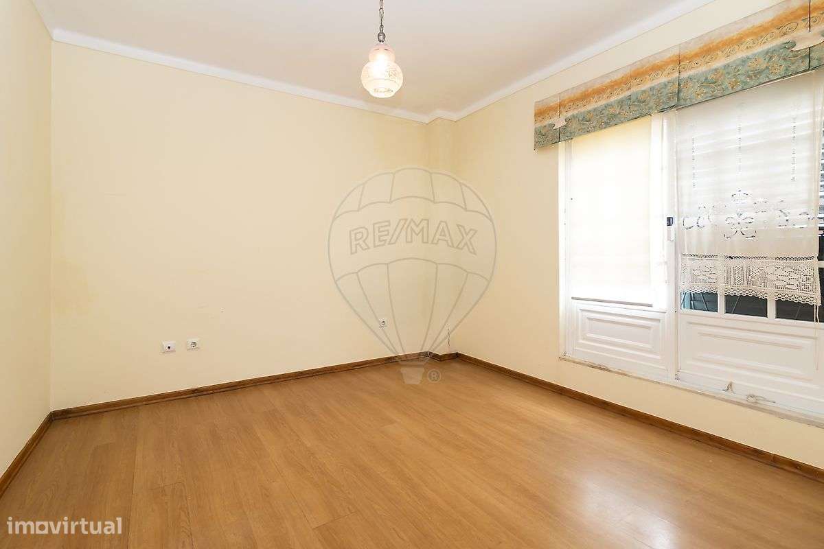 Moradia Geminada T3+2 – Quinta do Conde para venda-11