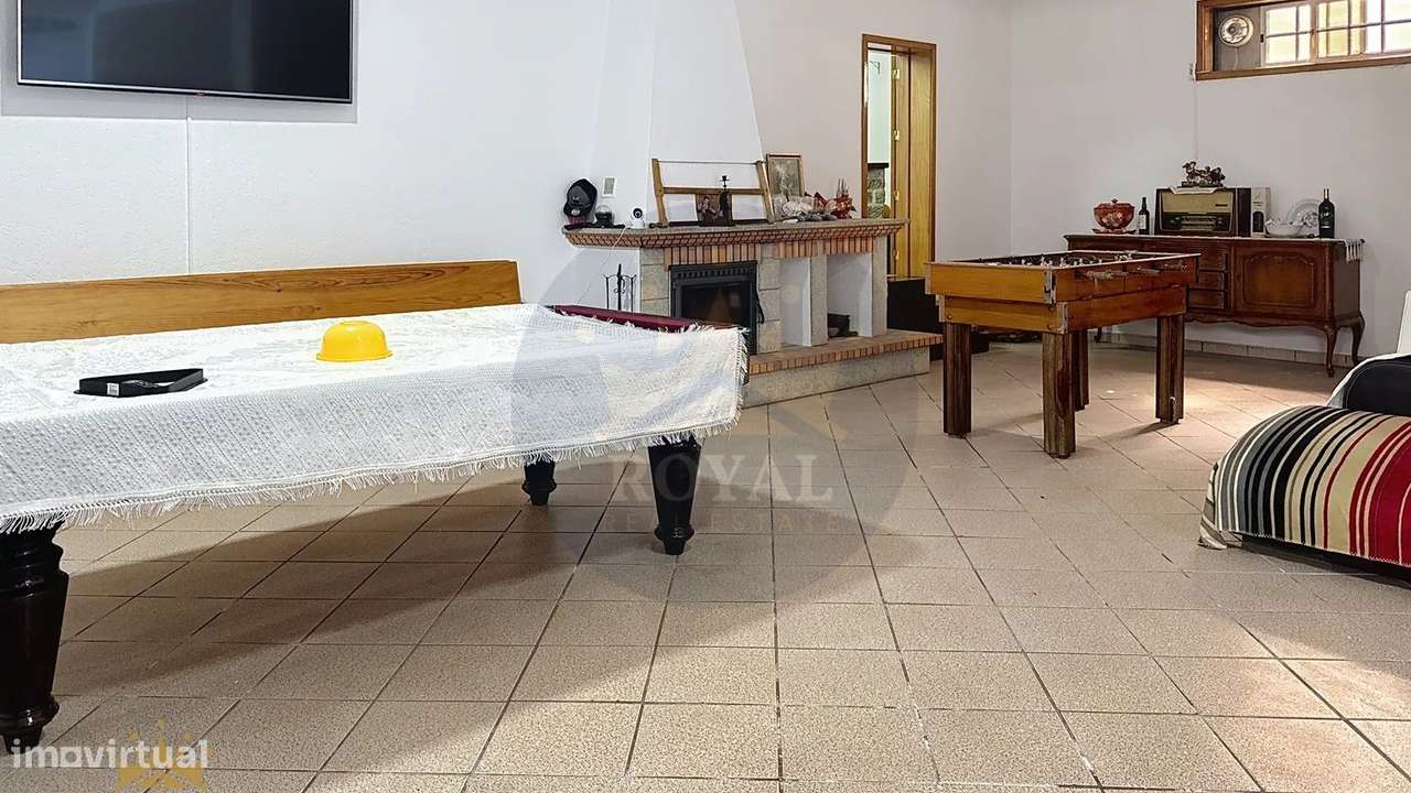 Moradia Isolada T4 em Arrifana –-15