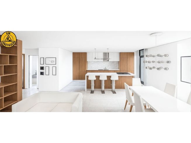 A Casa dos Seus Sonhos Está a Ser Construída!-5