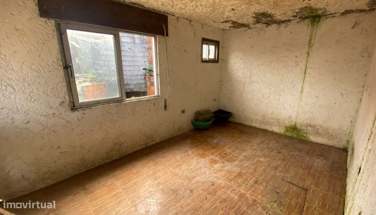 Venda de duas Moradias em ruínas, Rio Mau, Vila do Conde - Grande imagem: 3/32
