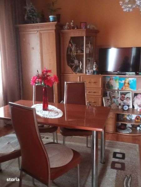 Apartament cu 3 camere et. 3 în Lugoj . - Imagine principală: 5/7