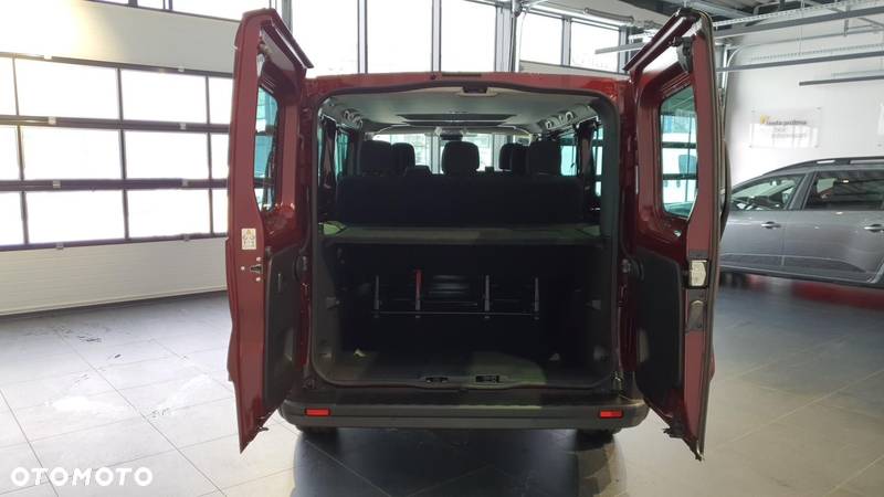 Renault trafic - 18