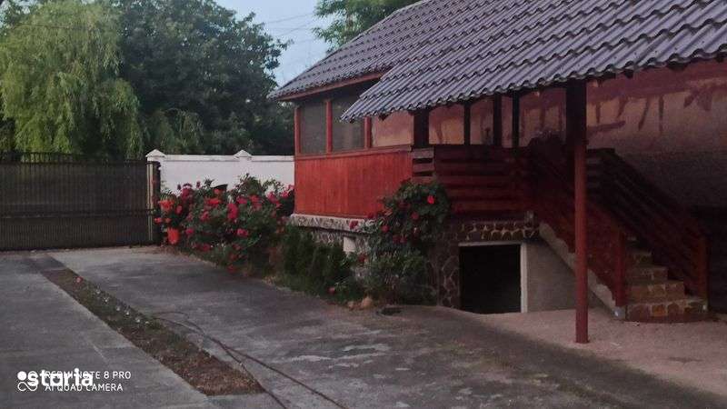 Casa de vanzare in Tiganesti - Imagine principală: 4/4