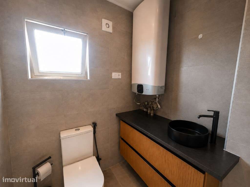 T2 Duplex com Suite e Varandas | Algés-16