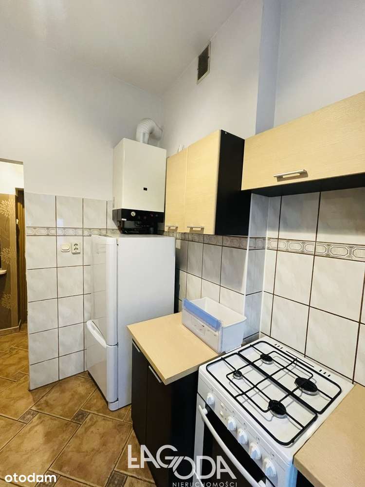 Duża kawalerka na pierwszym piętrze. - Pełny obrazek: 4/6