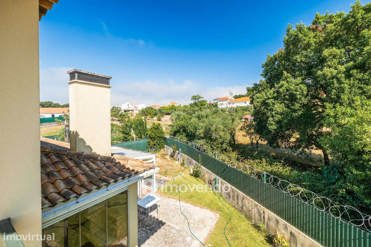 Moradia T4, com condomínio com piscina, em Almargem do Bispo-55
