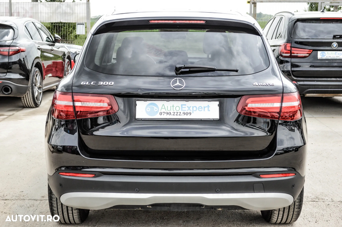 Mercedes-Benz GLC 300 4Matic 9G-TRONIC Exclusive - 16