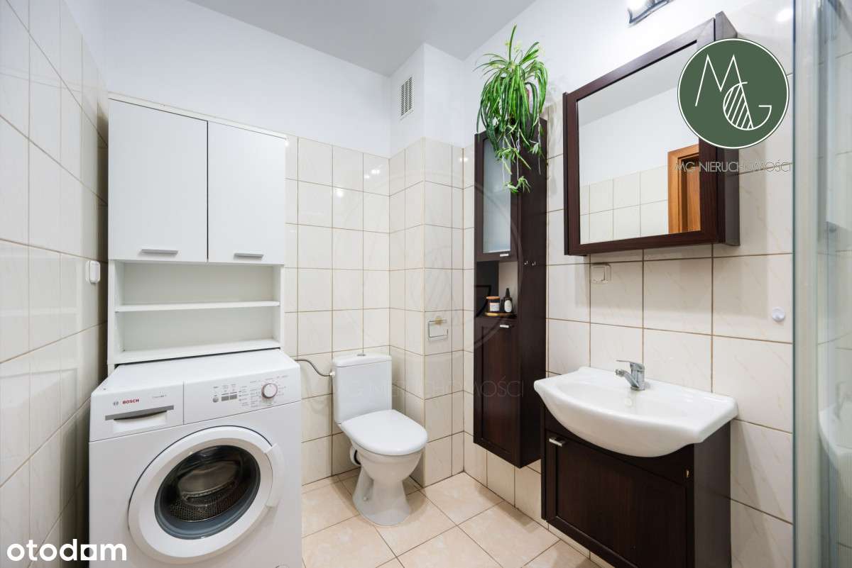 Duże 2 pokoje, niskie opłaty, balkon, piwnica-9