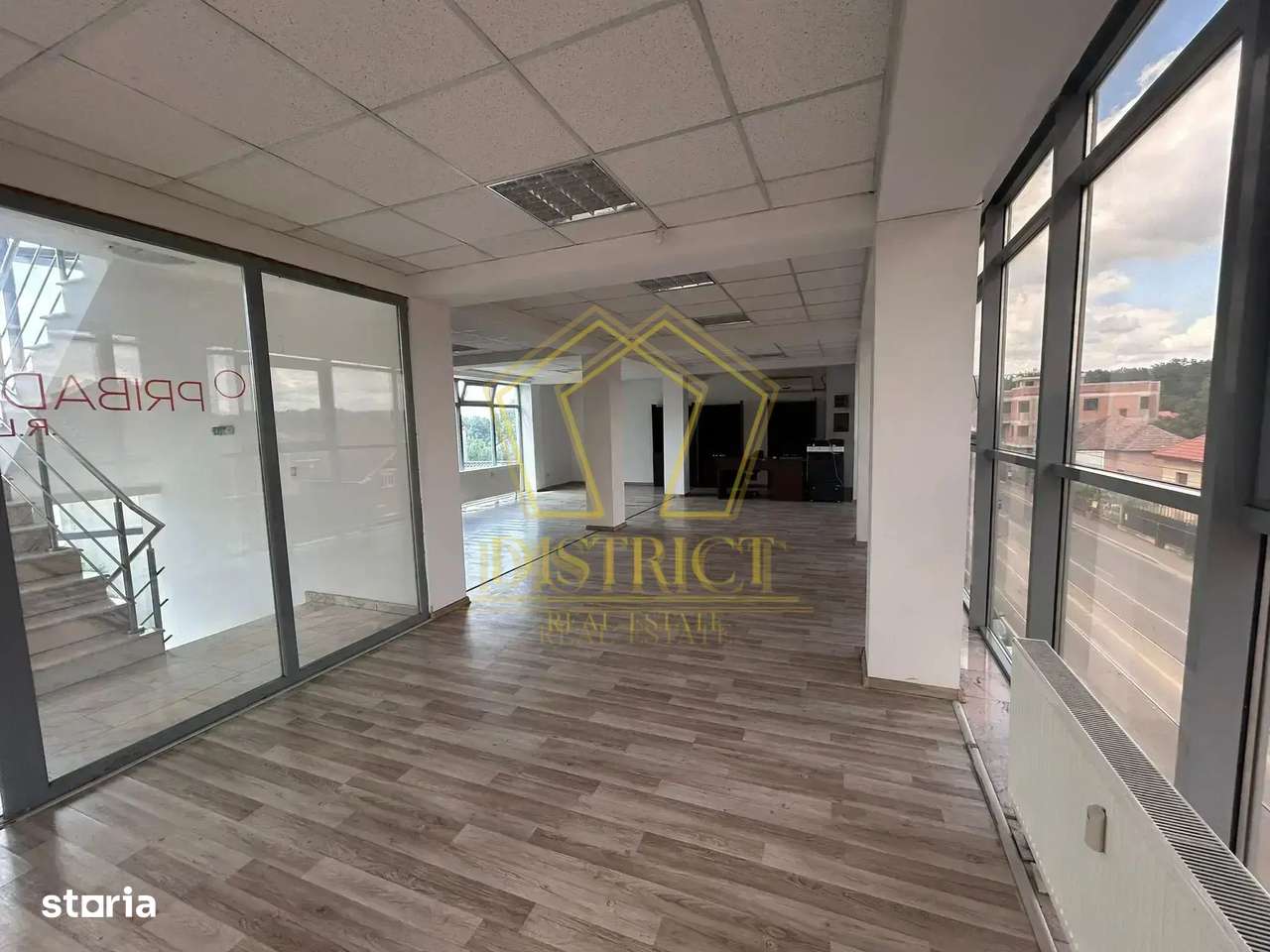 Spatiu birou renovat luminos cladire birouri I Simion Barnutiu - Imagine principală: 5/6