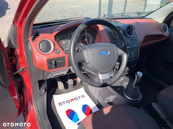 Ford Fiesta 1.4 Ambiente - 10