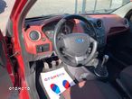 Ford Fiesta 1.4 Ambiente - 10