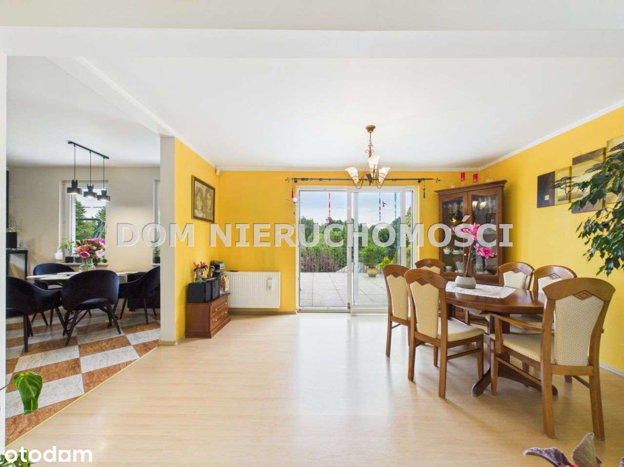 Dom pod Olsztynem z pięknym ogrodem!-17