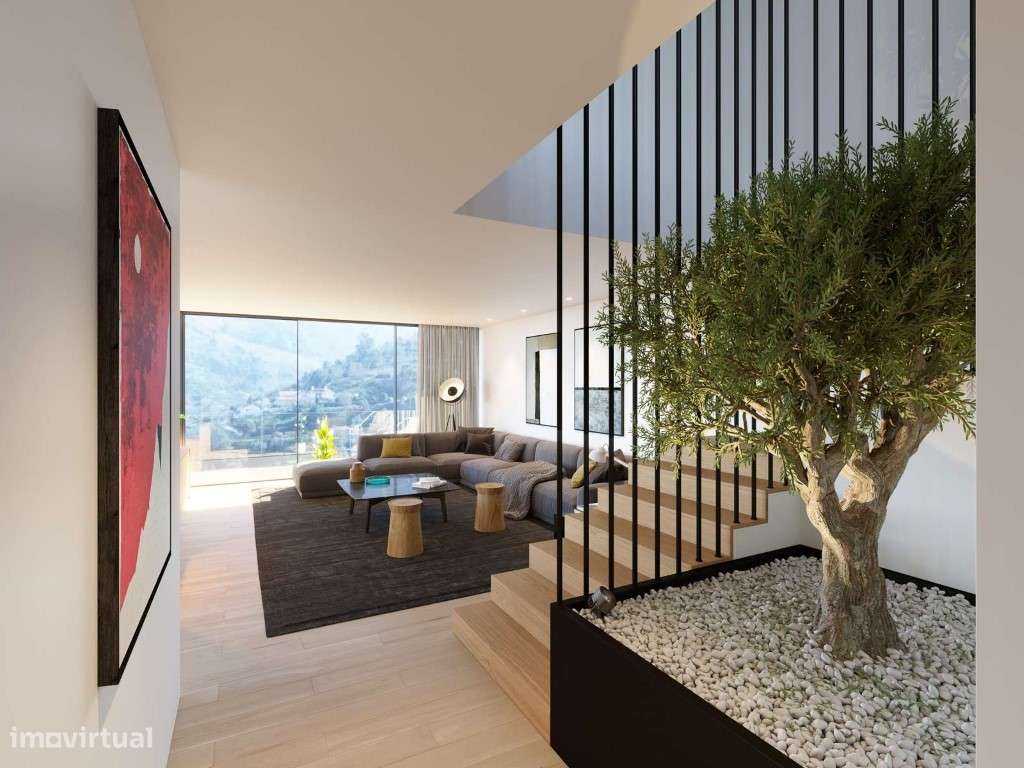 Moradia T5 com projecto de arquitetura aprovado em Baião, no Douro - Grande imagem: 3/30