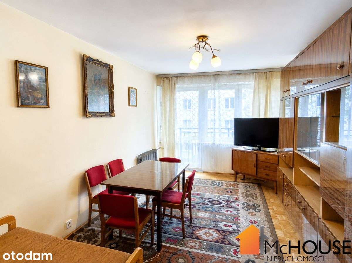 II piętro, 3 pokoje, balkon, w samym Centrum