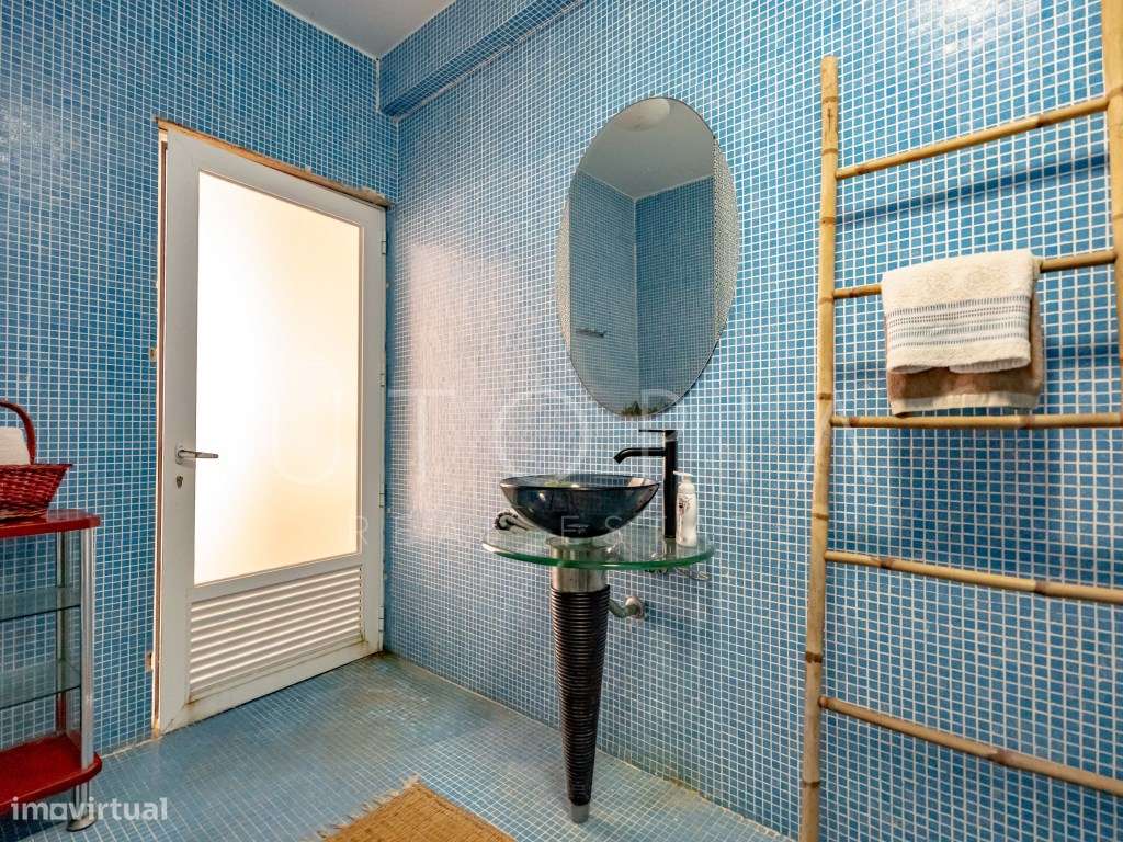 Moradia de Prestígio com Piscina, Campo de Ténis e Terreno Murado d...-58