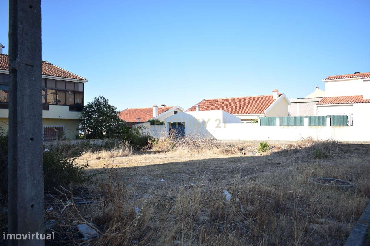 Terreno Urbano de 318 m² em Palmela: Viabilidade para Moradia de 210 m-7