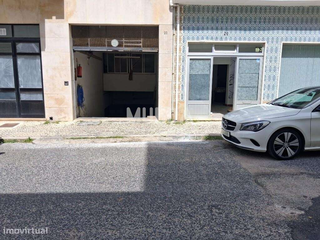 Garagem Box 16m2 no centro de Caldas da Rainha | Excelente investiment-6