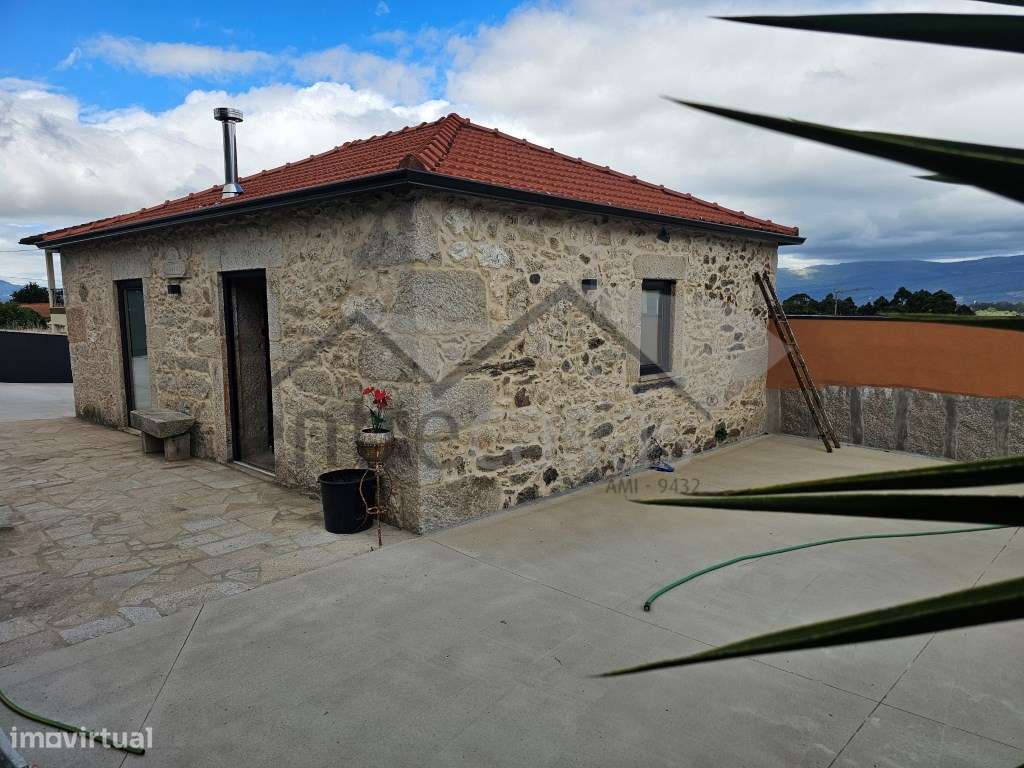 Moradia T3 em Pedra com Piscina | Candemil, Vila Nova de Cerveira-4