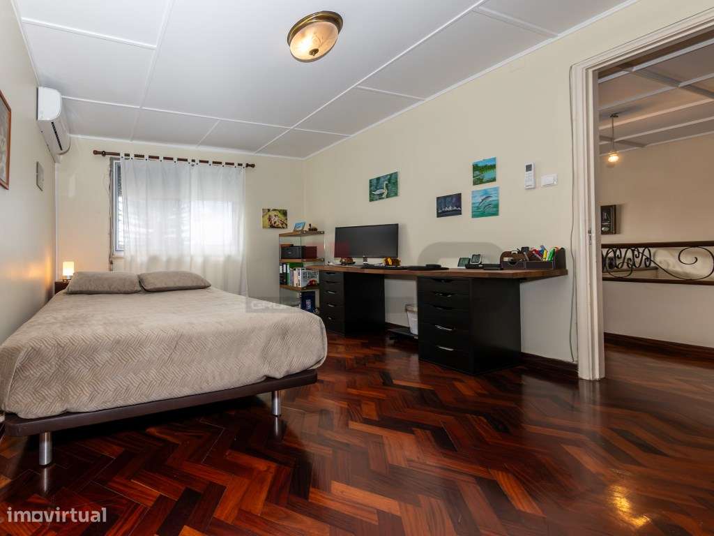 Moradia c/ Licença AL e Garagem junto à Av. Marginal - Ponta Delgada-35