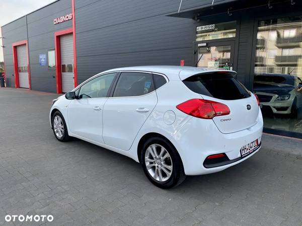 Kia Ceed Cee'd 1.6 GDI Business Line - 3