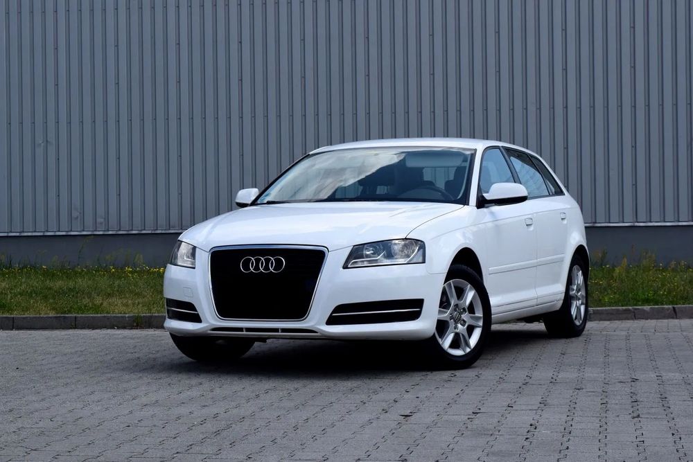 Audi A3 8P (2003-2012) 1.6 Attraction 2010