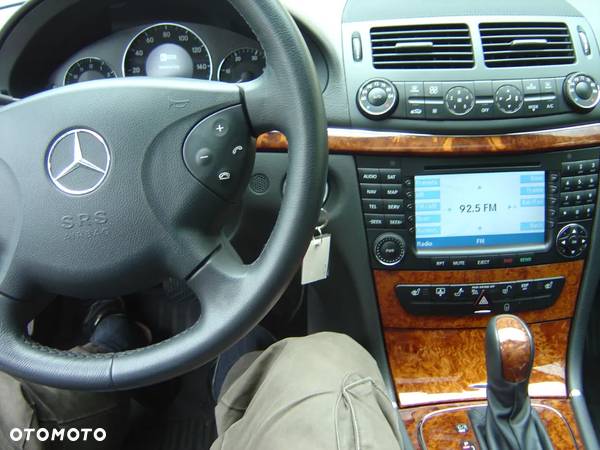 Mercedes-Benz Klasa E 320 CDI Elegance - 4