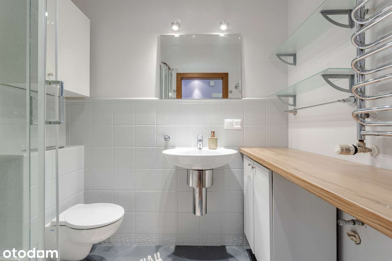 WYJĄTKOWA OKAZJA! Komfortowe 2 pokojowe. Oddzielna kuchnia + Strych!-7