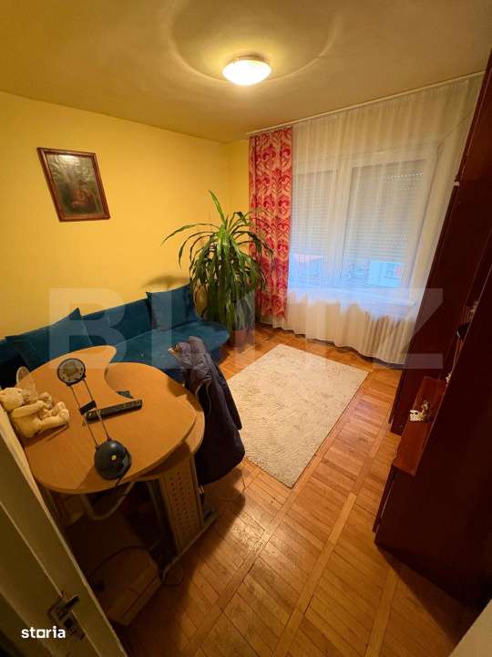 Apartament 4 camere, 80 mp, spatios, etaj intermediar - Imagine principală: 4/9
