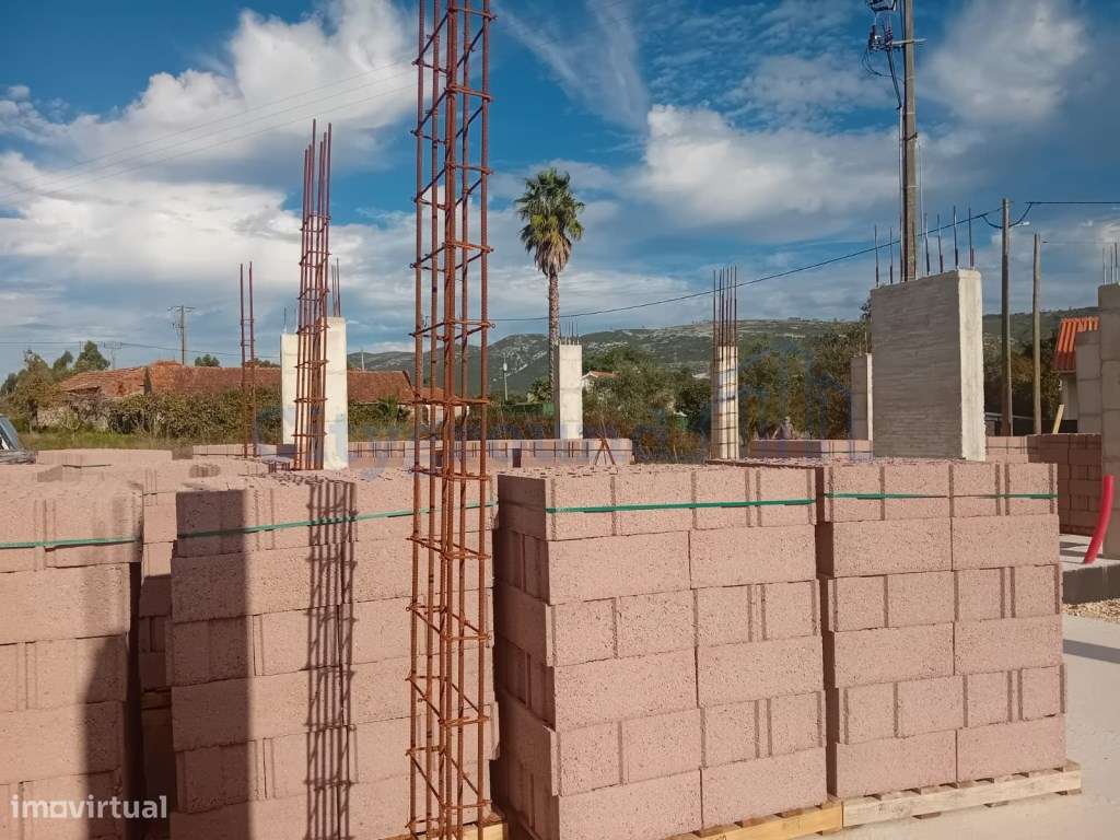 Moradia Térrea V3 Vista serra, lote 1645m2, Lagoa do Cão-11