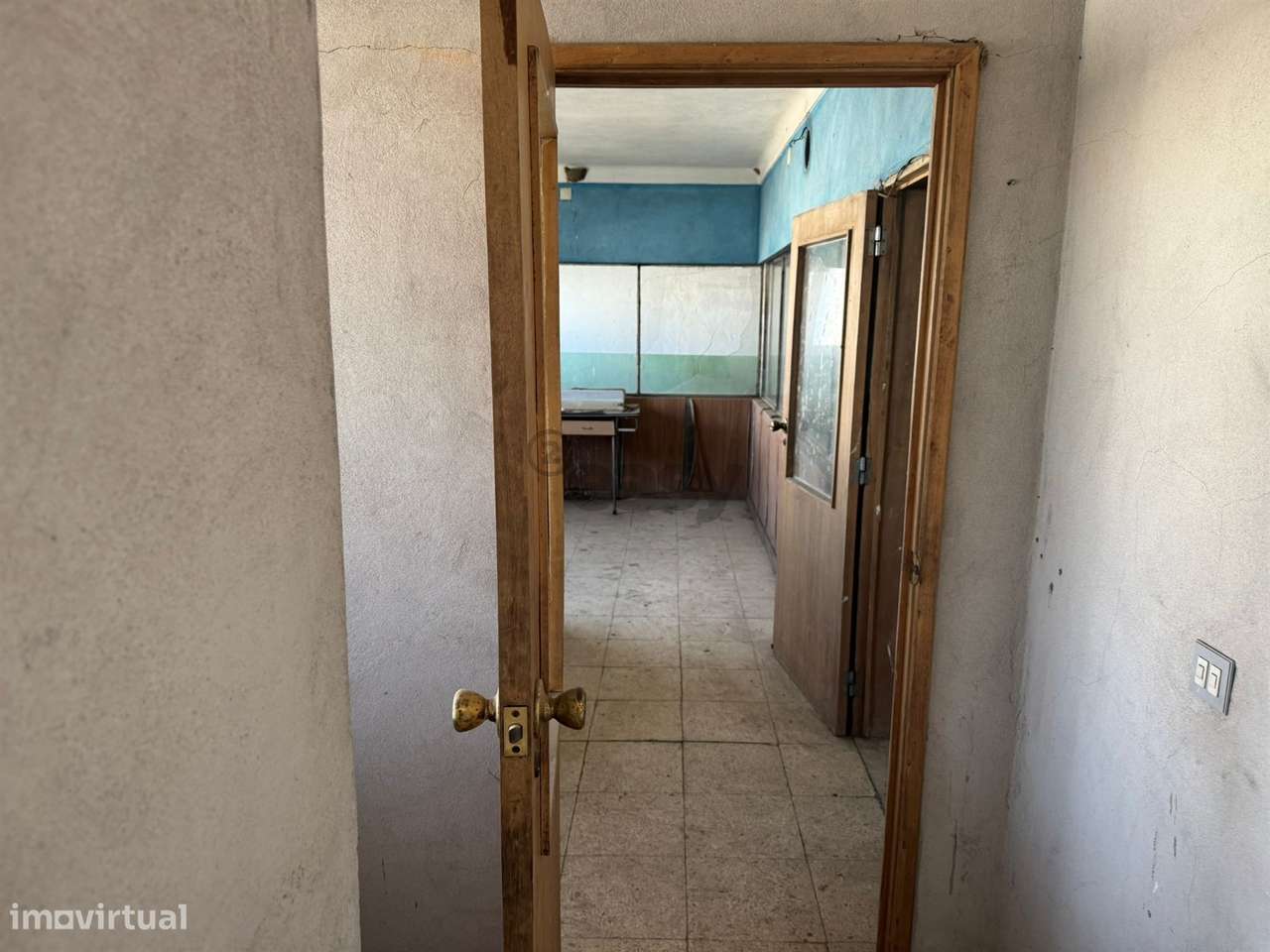 Armazém com Alvará de Indústria e Comércio no centro de Castro Verde - Grande imagem: 4/16