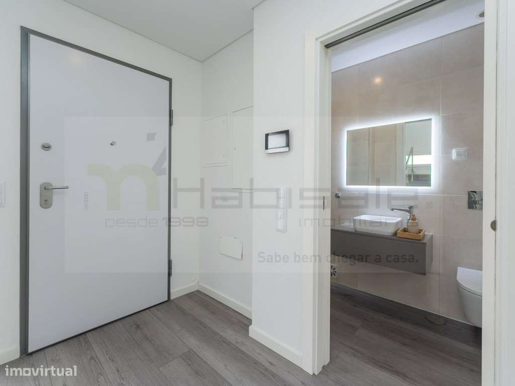 Moradia T4+1 moderna em Vale Grande, Odivelas-11