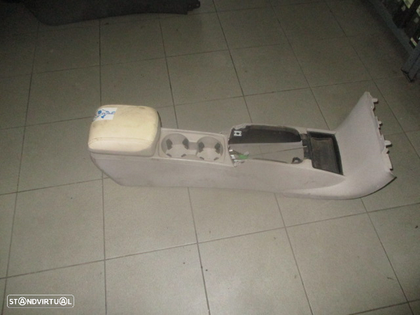 Apoio De Braço 8687408 VOLVO V50 SW 2004 - 3