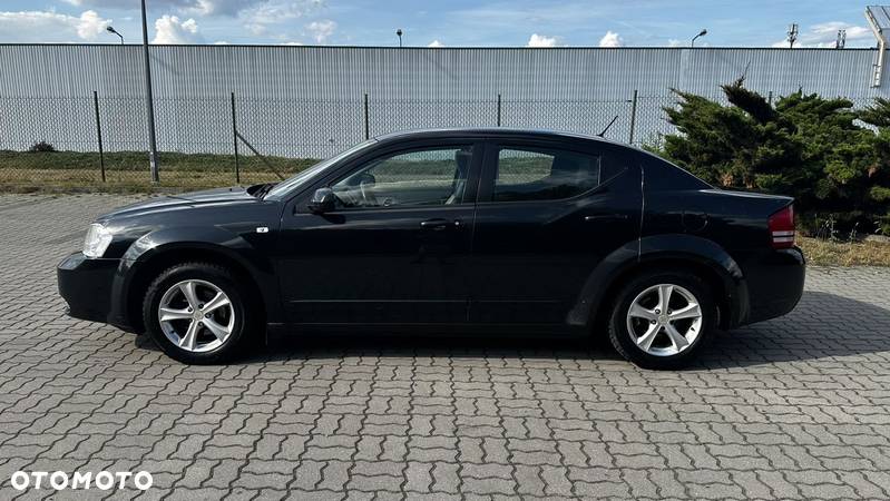 Dodge Avenger - 2