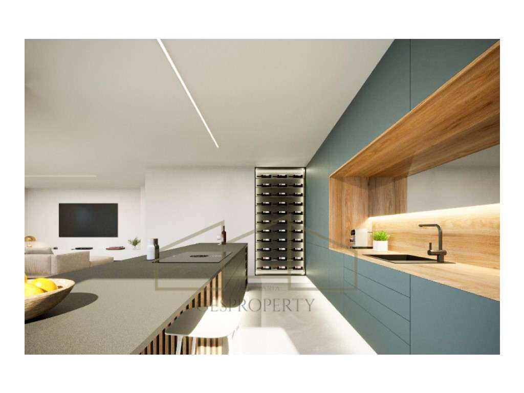 Moradia Isolada T4 com Piscina na Aroeira-8