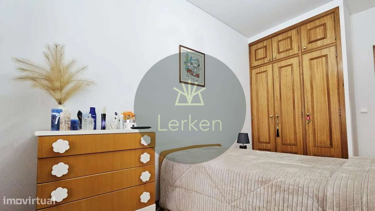 T2 junto ao centro de Guimarães | Cozinha renovada, garagem e elevador-9