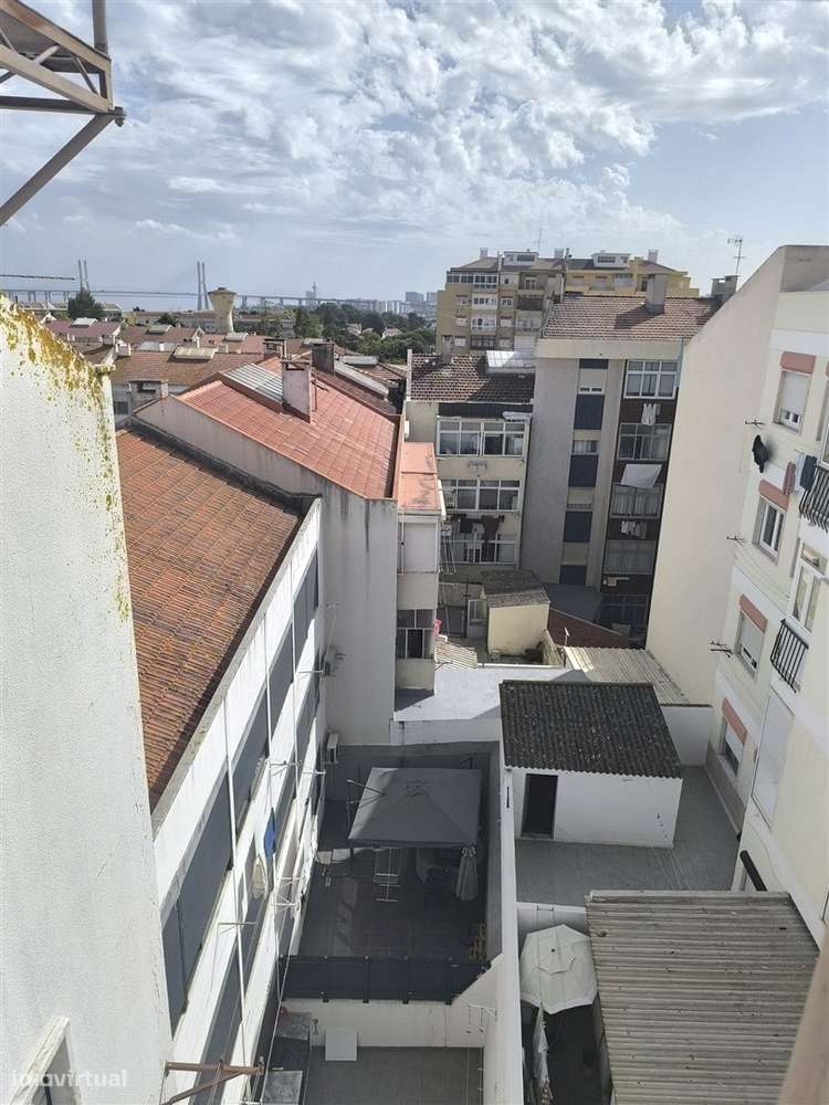 Apartamento T2 Venda em Santa Iria de Azoia, São João da Talha e Bobad-27