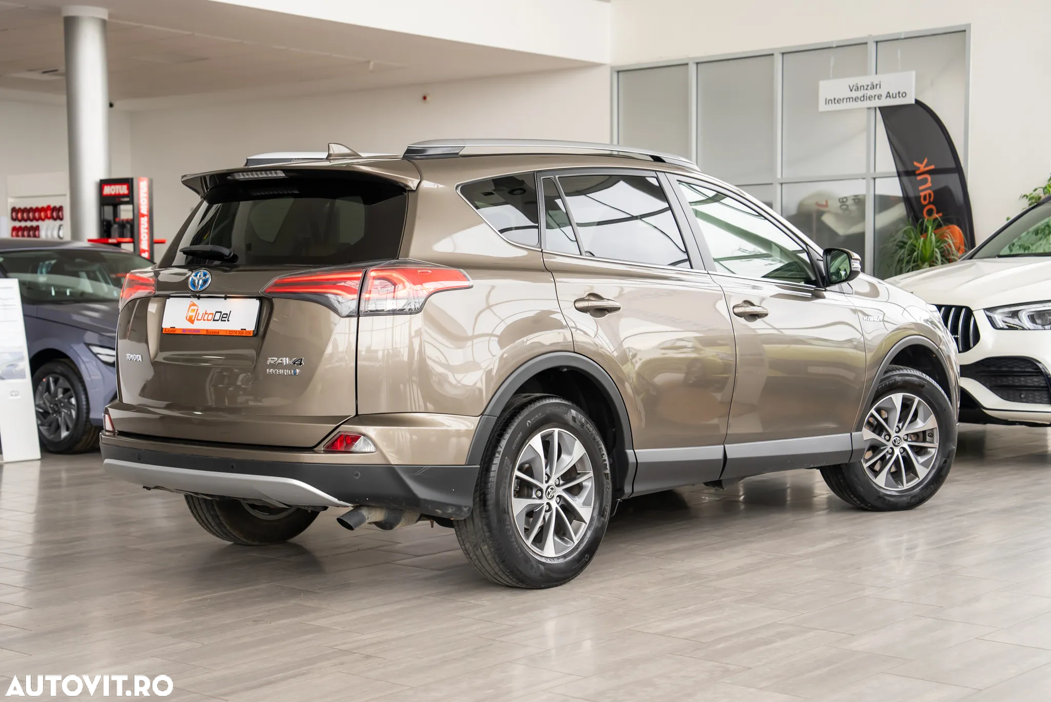 Toyota RAV4 2.5 4x4 Hybrid Executive - 4